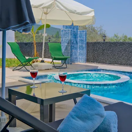 Havuz Jakuzili Luex * Fethiye