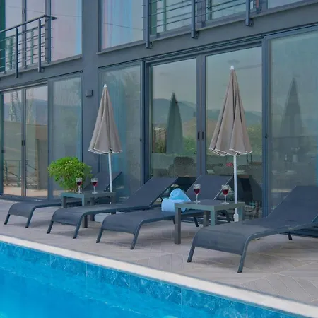 Havuz Jakuzili Luex Villa